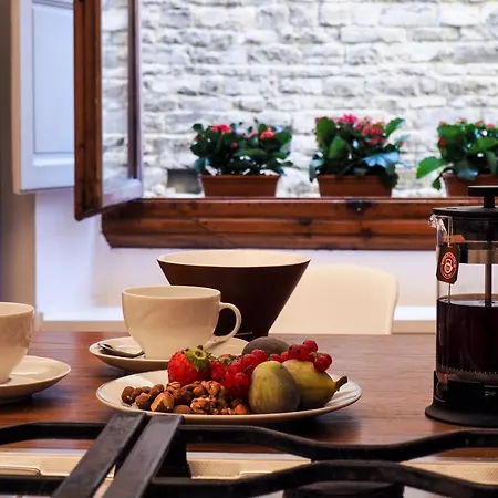 Aqa Palace Pensión Florencia