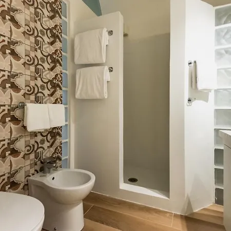 Aqa Palace Pensión Florencia