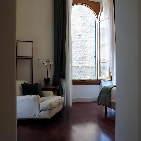 Konukevi Aqa Palace 3*