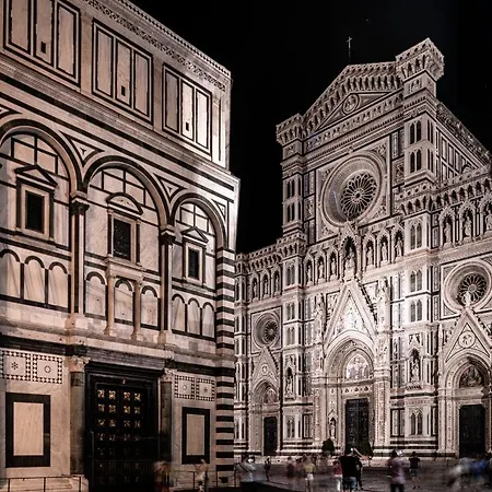 Aqa Palace Pensión 4*